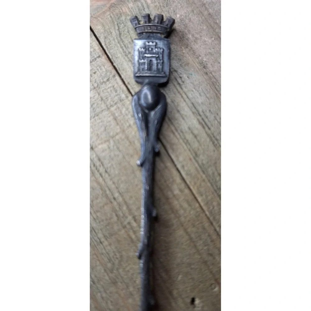 Vintage Lens France Souvenir Spoon Coat of Arms Crest Branch‎ Handle Leaf Back